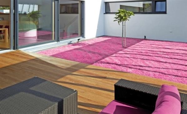 Græstæppe i pink kunstgræs - udendørs